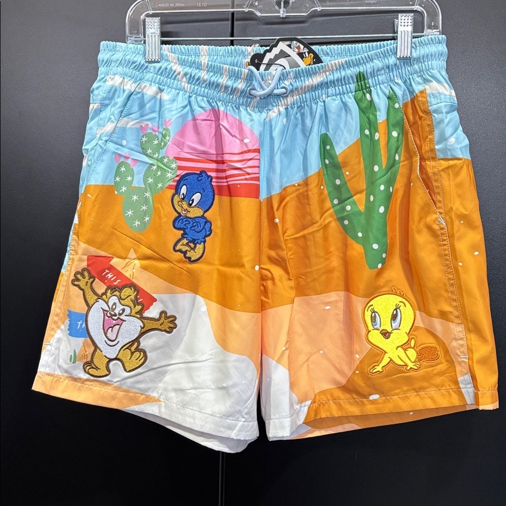 Looney Tumes Embroidered character trunks elastic/drawcord,mesh lined,pockets - Picture 11 of 11